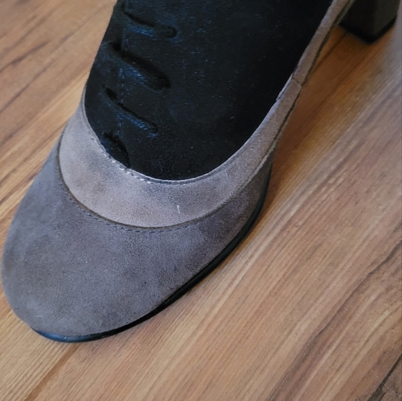 Aerosole suede pumps size 7 1/2 - Picture 5 of 7